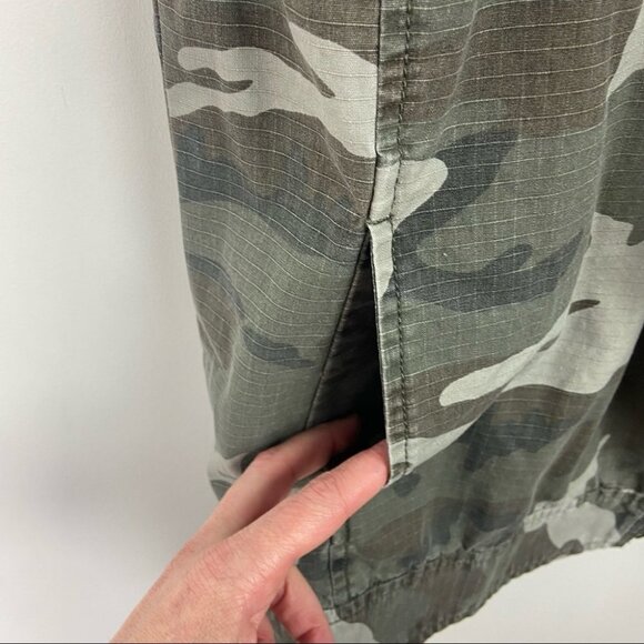 Urban Outfitters Camo Embroidered Vest Floral Green Size XS Bohemian Boho Jacket - Picture 9 of 11